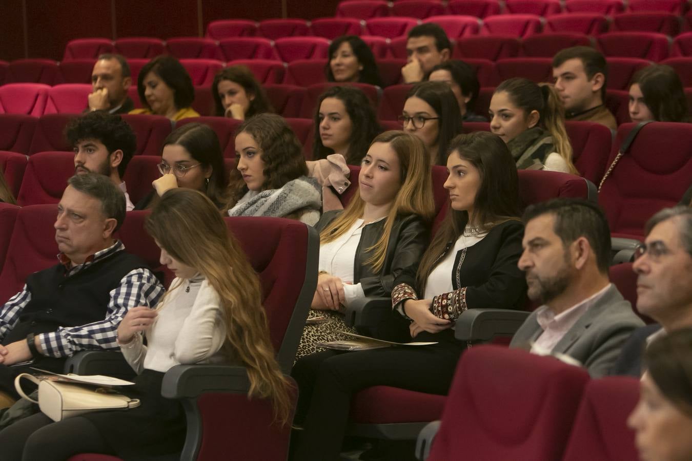 El homenaje a los mejores nuevos alumnos de la UCO, en imágenes