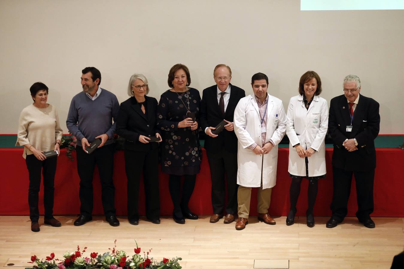 La despedida a más de 200 jubilados del Hospital Reina Sofía, en imágenes