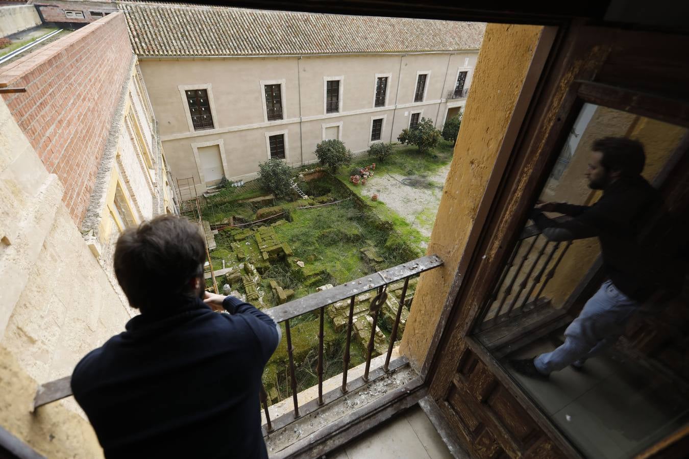 Los primeros preparativos para la reforma del Palacio Episcopal de Córdoba, en imágenes