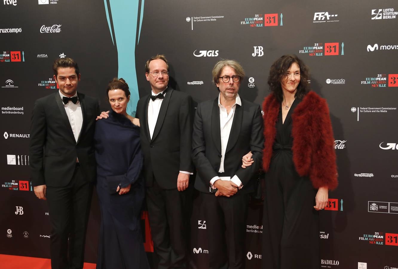 Fotogalería: Todos los rostros conocidos que acudieron a los Premios de la Academia de Cine Europeo en Sevilla (y II)