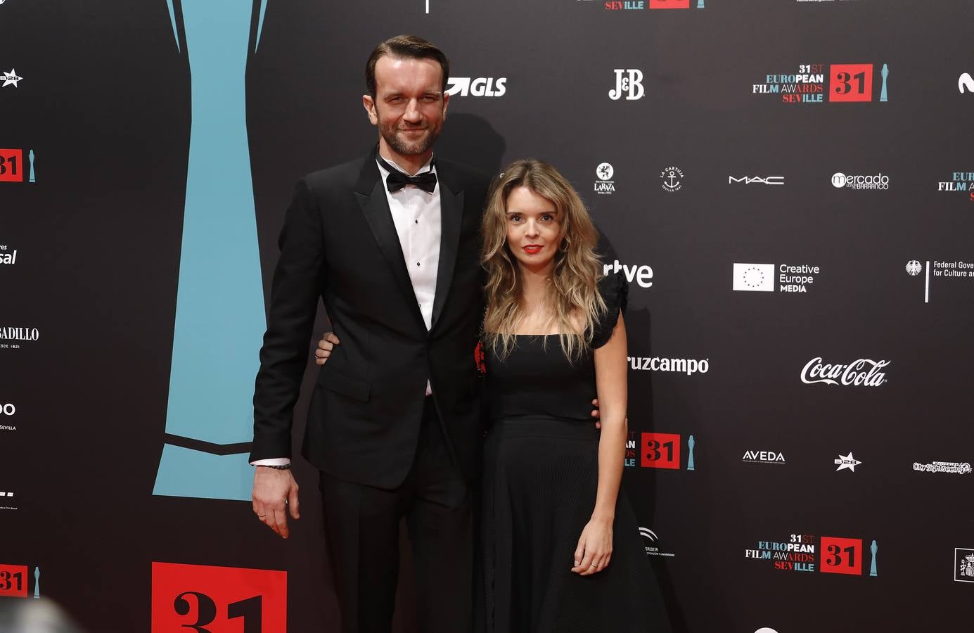 Fotogalería: Todos los rostros conocidos que acudieron a los Premios de la Academia de Cine Europeo en Sevilla (y II)