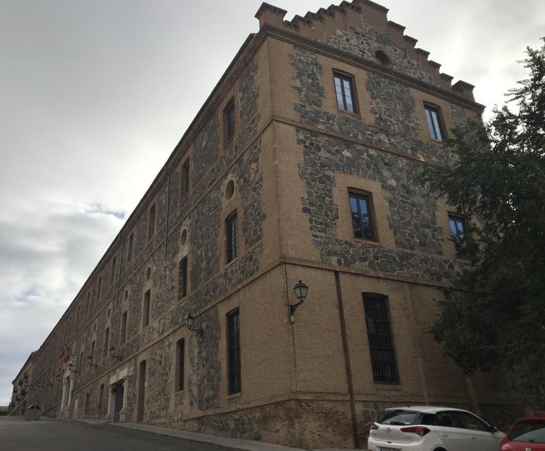 Edificio de dormitorios tras su rehabilitación en el año 2000. FOTO RAFAEL DEL CERRO. 