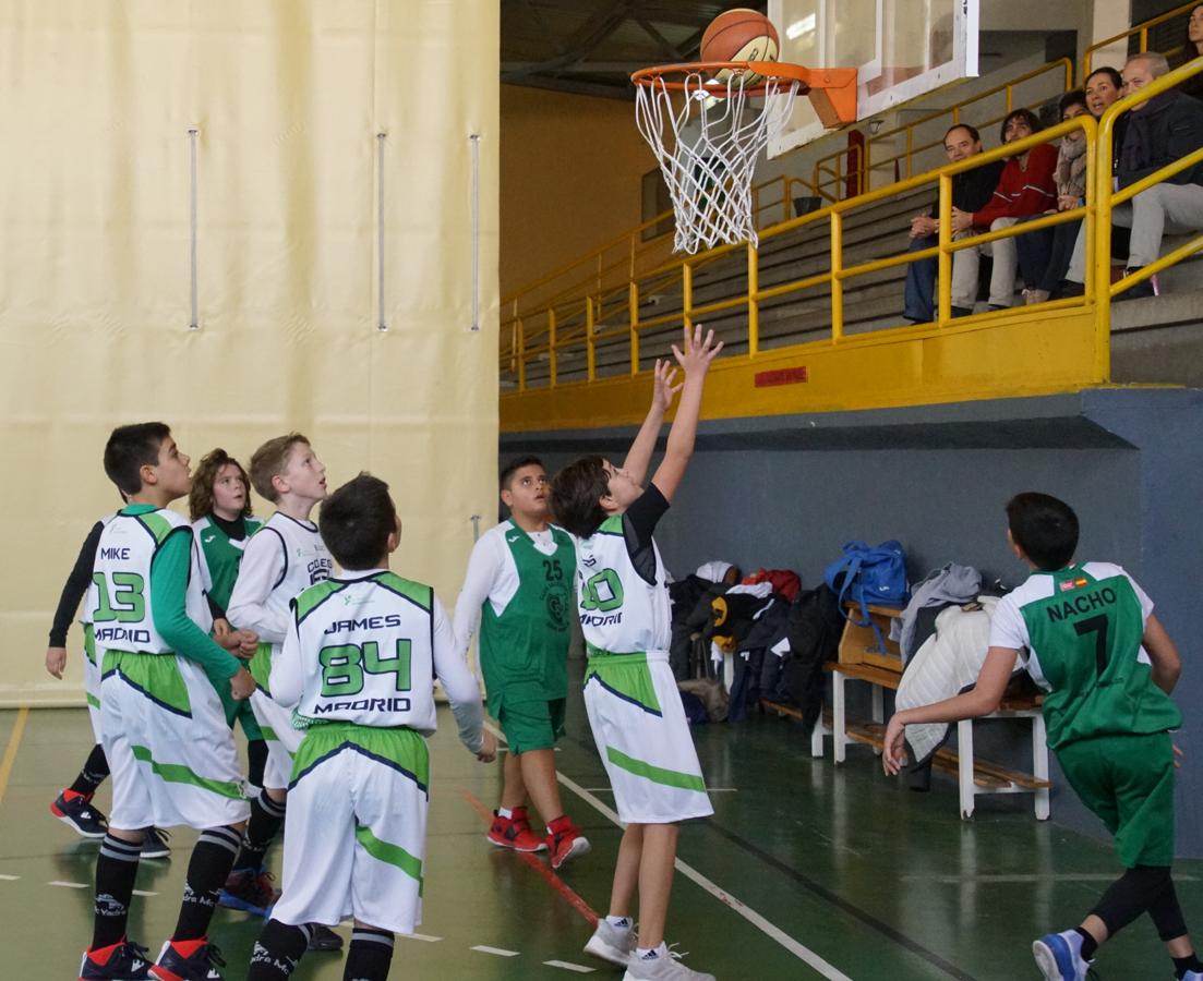 Las mejores imágenes del partido entre Salesianos San Miguel y Jesús Maestro