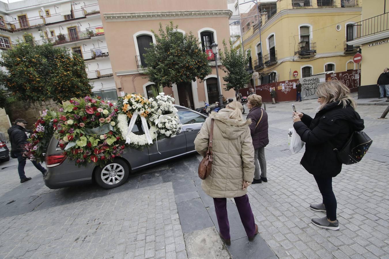 Adiós multitudinario a Chiquetete en Sevilla