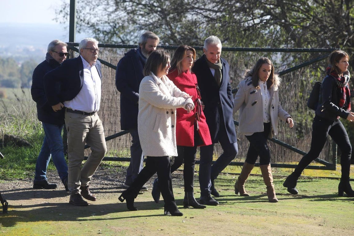 La visita de Susana Díaz al Salón Rico, en imágenes