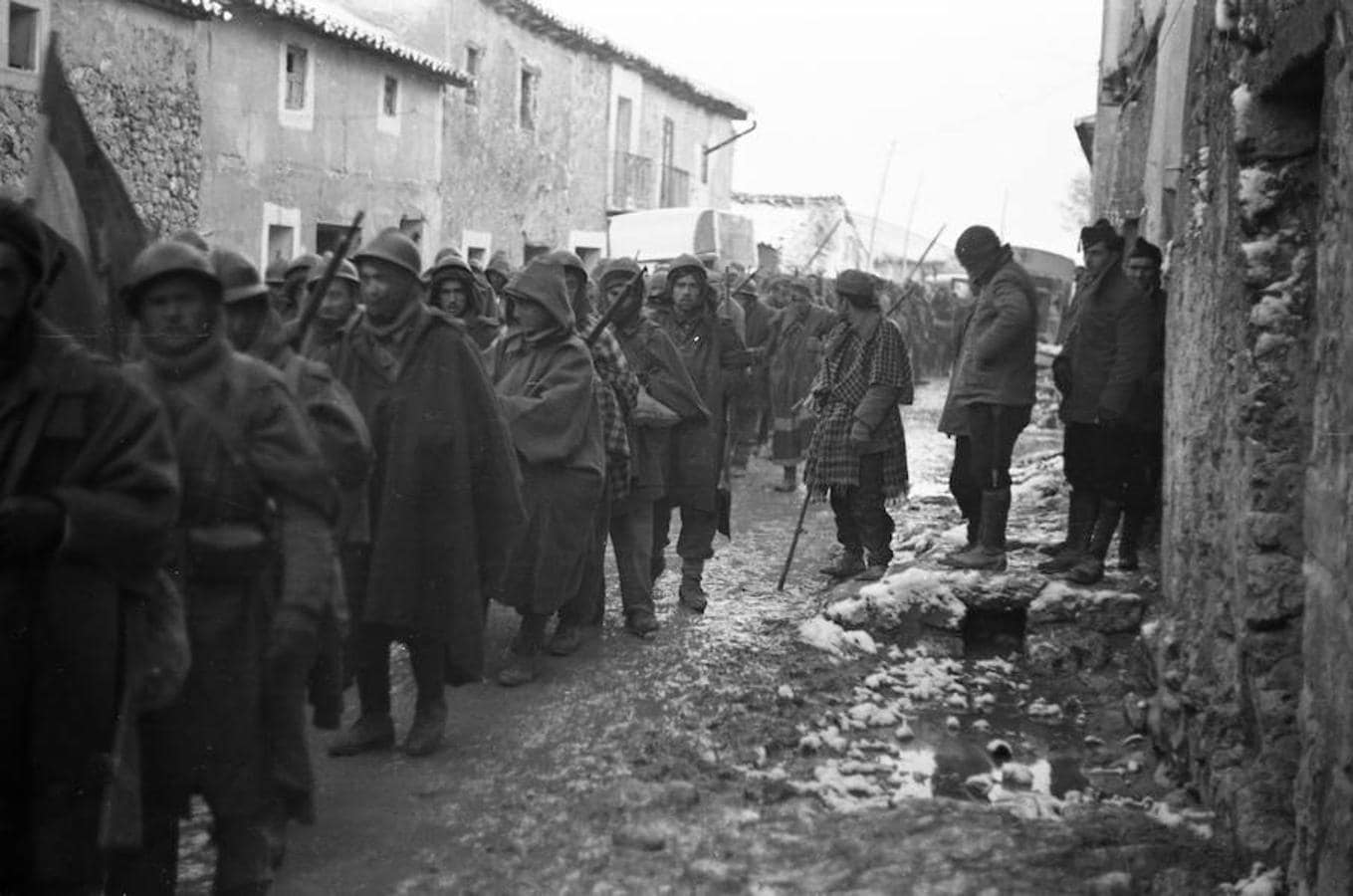 En Cogolludo, el 11 de marzo de 1937, una intensa lluvia y posterior nevada dejaba al Ejército Nacional anclado en sus posiciones.. 