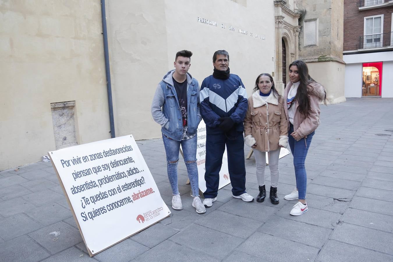 Los abrazos de los barrios desfavorecidos de Córdoba, en imágenes