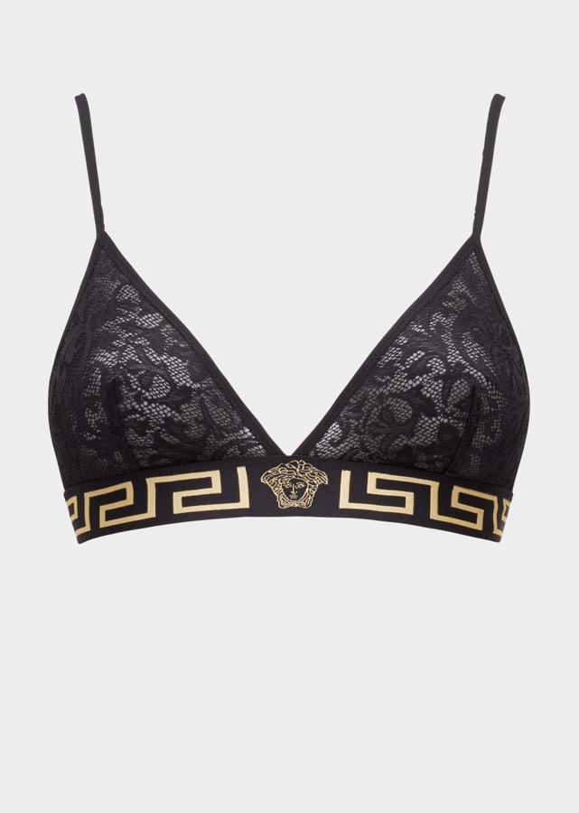 La casa de moda italiana Versace no solo tiene moda y complementos, también una sección con ropa íntima como este bralette que se cierra en la parte trasera y cuesta 76 euros.