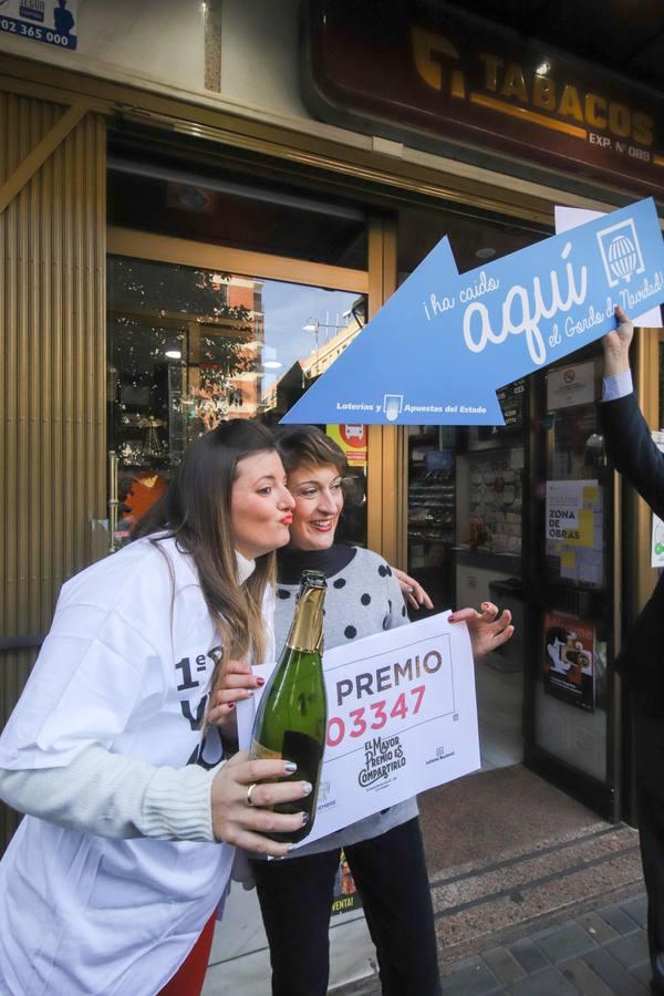 Los premios de la Lotería de Navidad en Córdoba, en imágenes