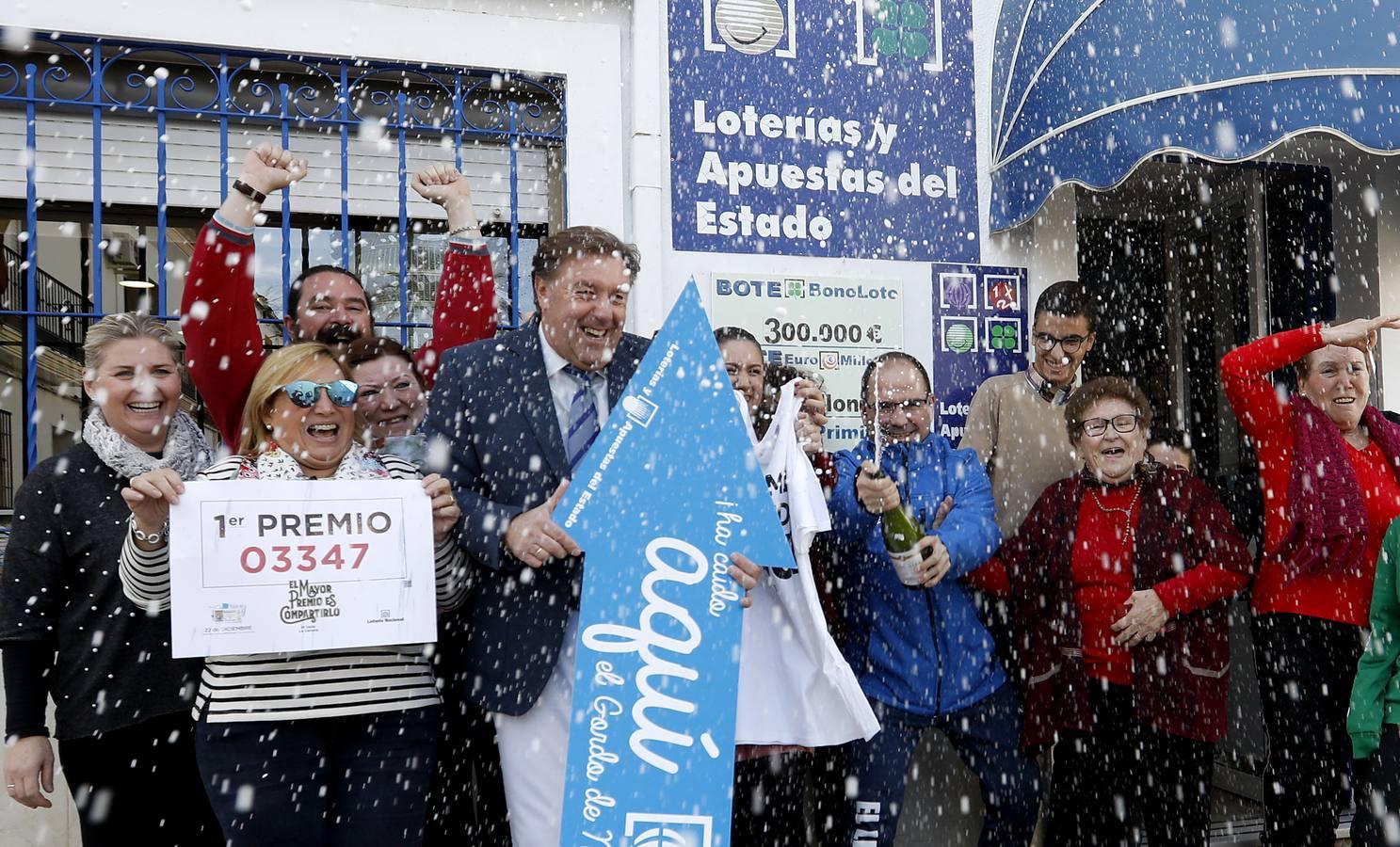 Los premios de la Lotería de Navidad en Córdoba, en imágenes