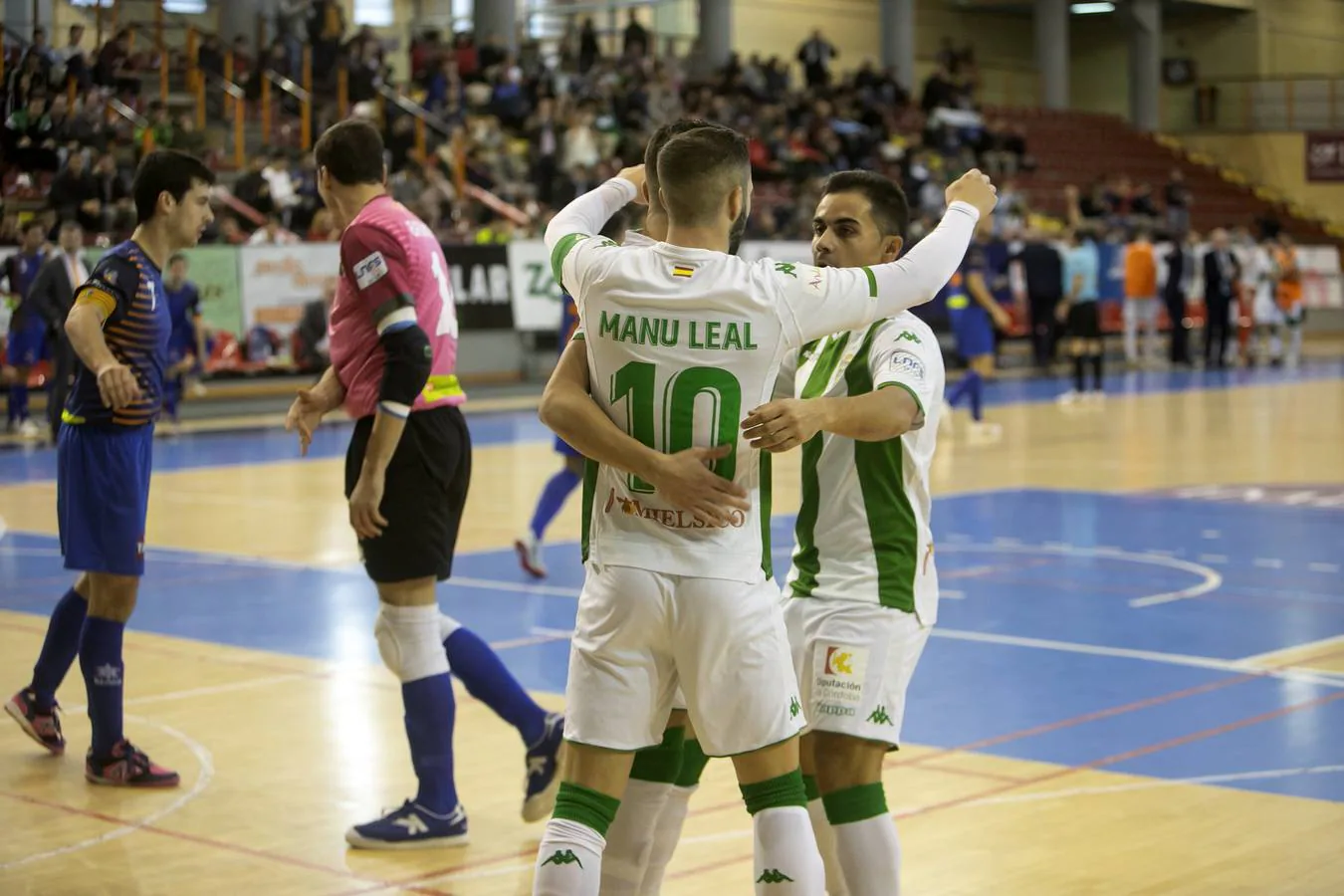 El Córdoba CF Futsal-Colo Colo, en imágenes