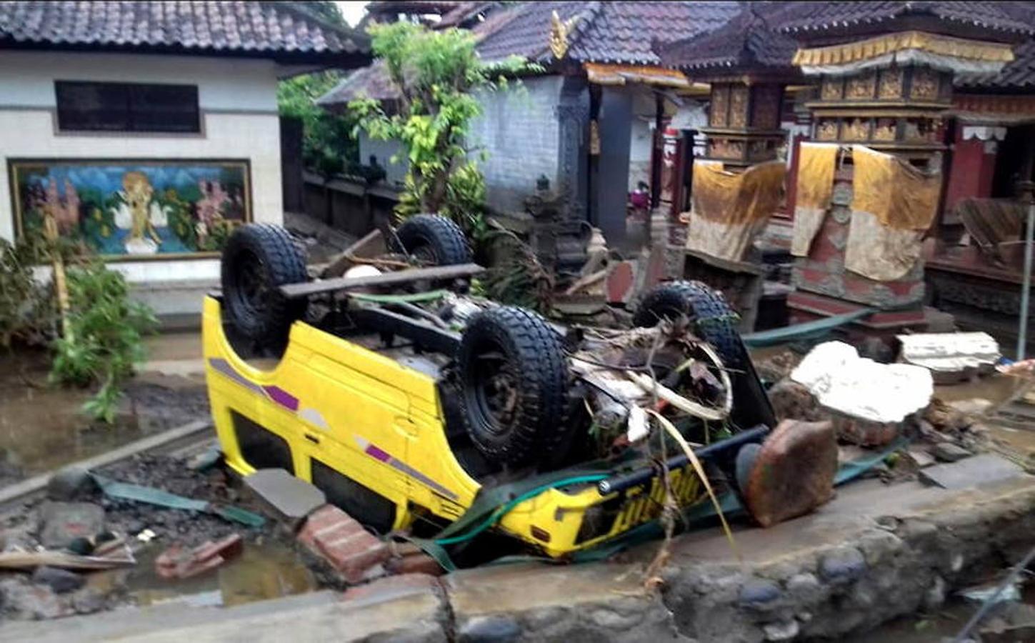 Fotogalería: Miseria en Indonesia tras el tsunami