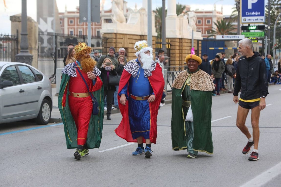 Fotos: Búscate en la San Silvestre de Cádiz 2018 (II)