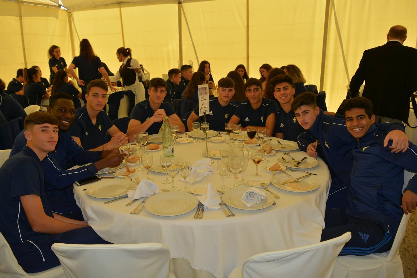 El almuerzo de Navidad del Cádiz CF, en imágenes