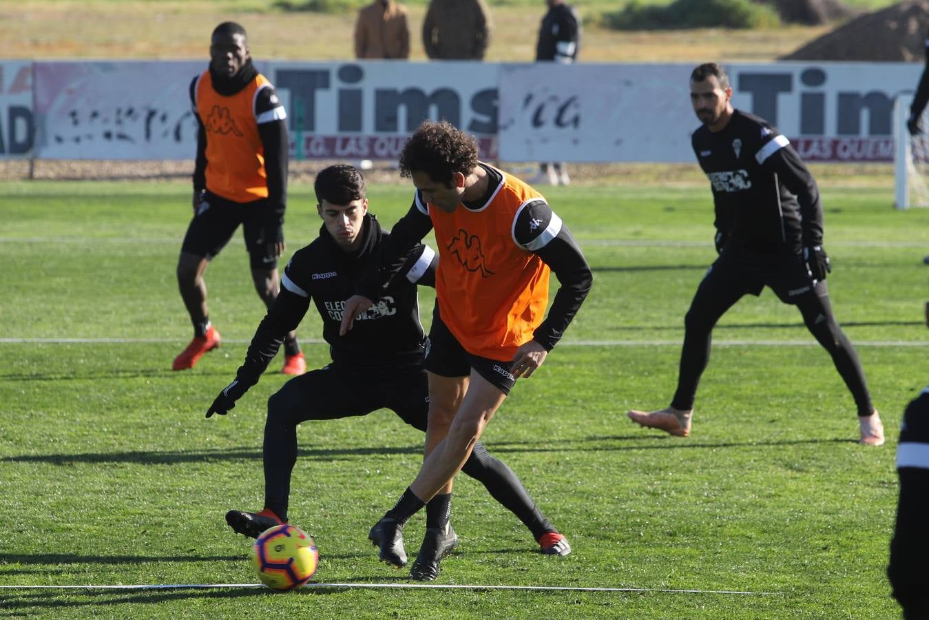 El primer entreno del año a puerta abierta, en imágenes