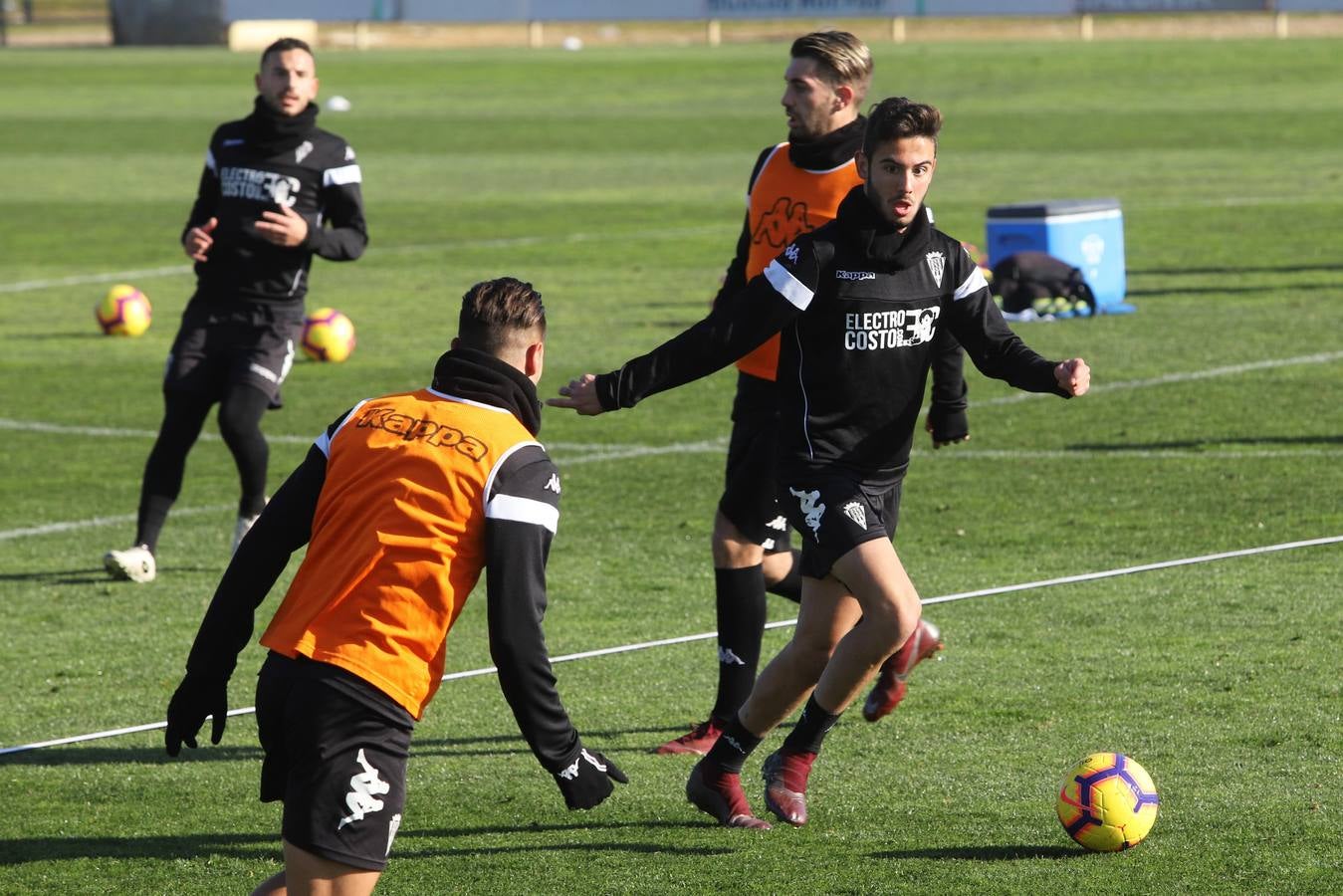 El primer entreno del año a puerta abierta, en imágenes