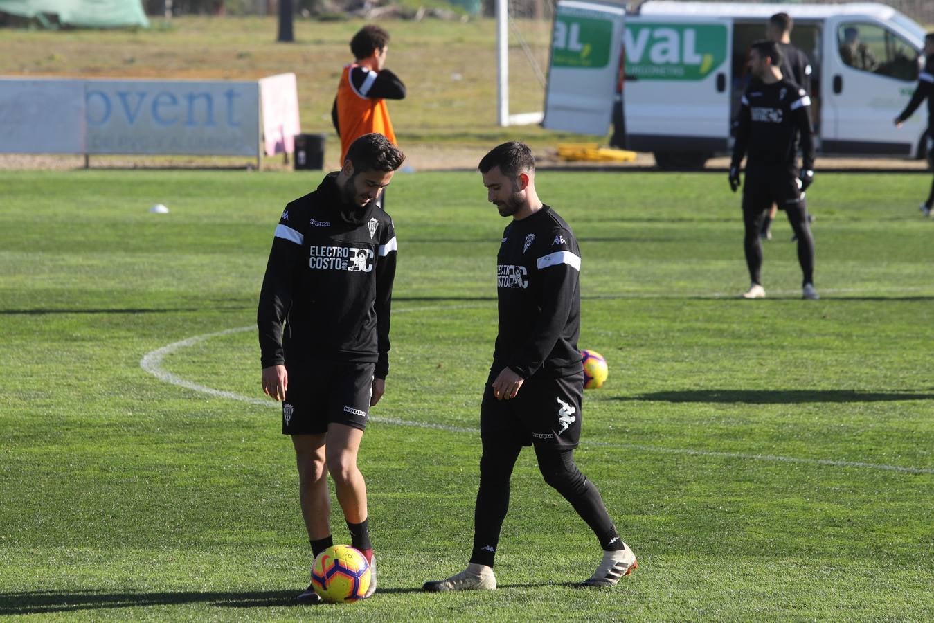 El primer entreno del año a puerta abierta, en imágenes