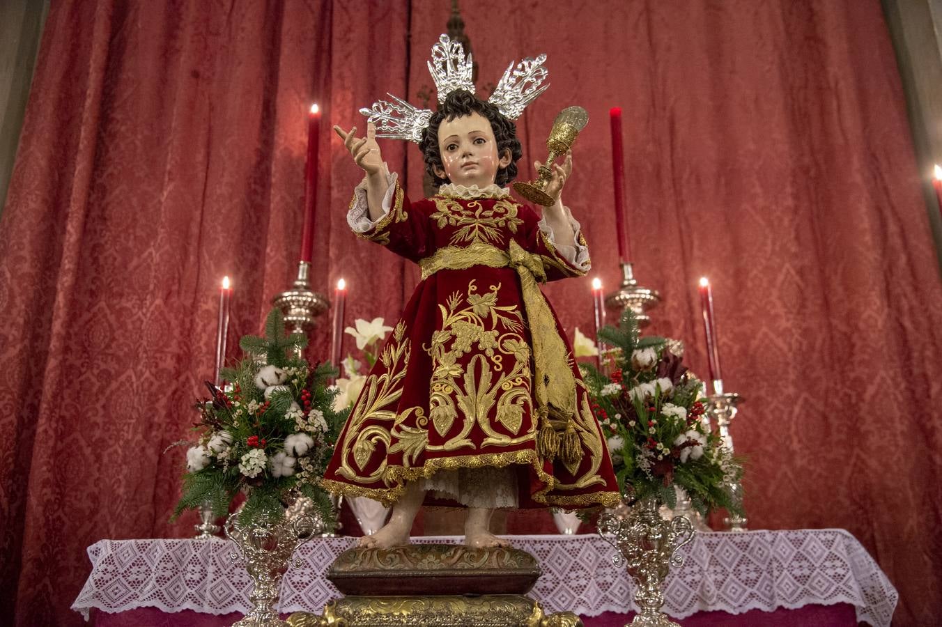 Galería del besamanos del Niño Jesús del Sagrario