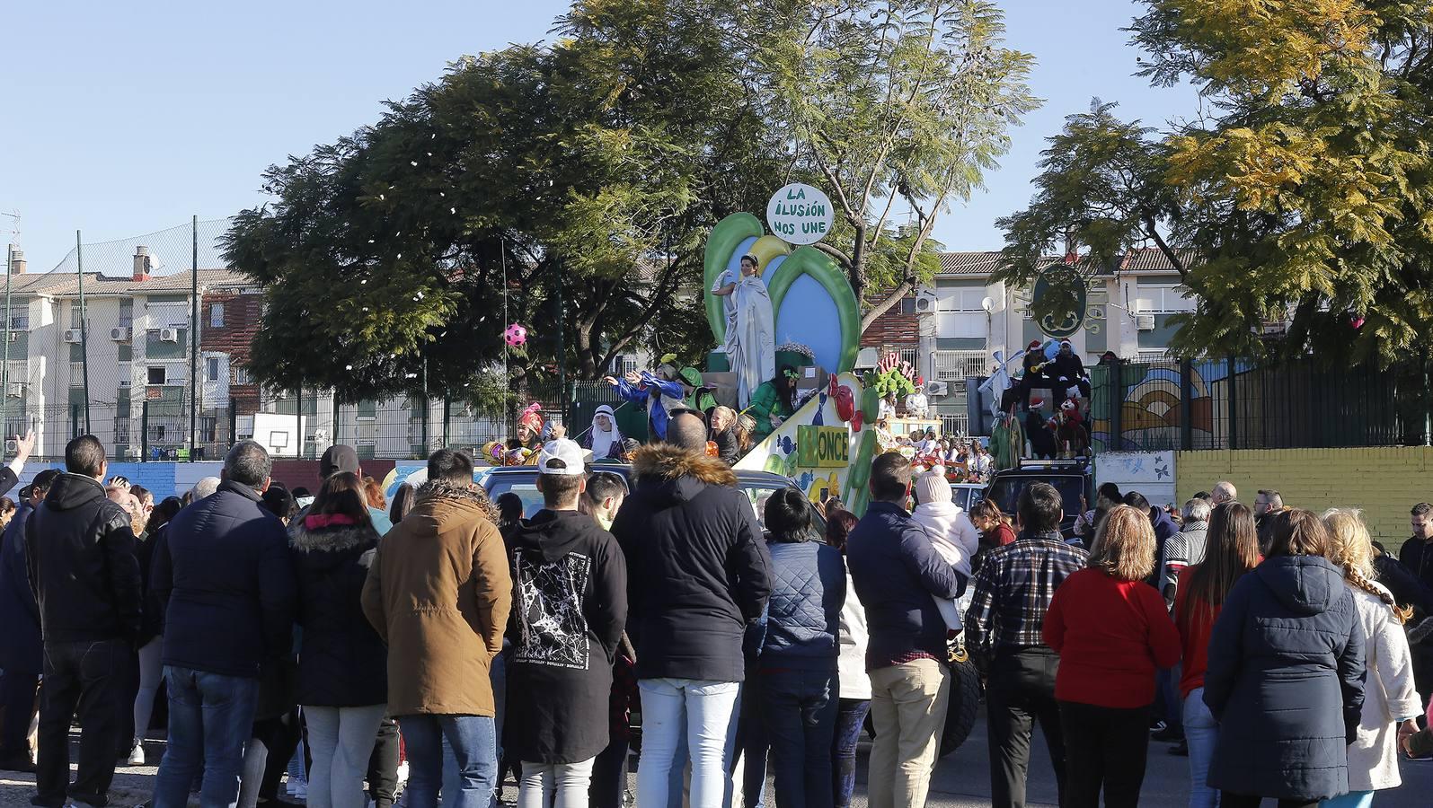 Los Reyes reparten alegría en uno de los barrios más pobres de España