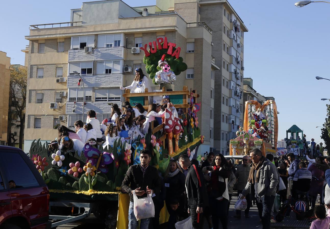 Los Reyes reparten alegría en uno de los barrios más pobres de España