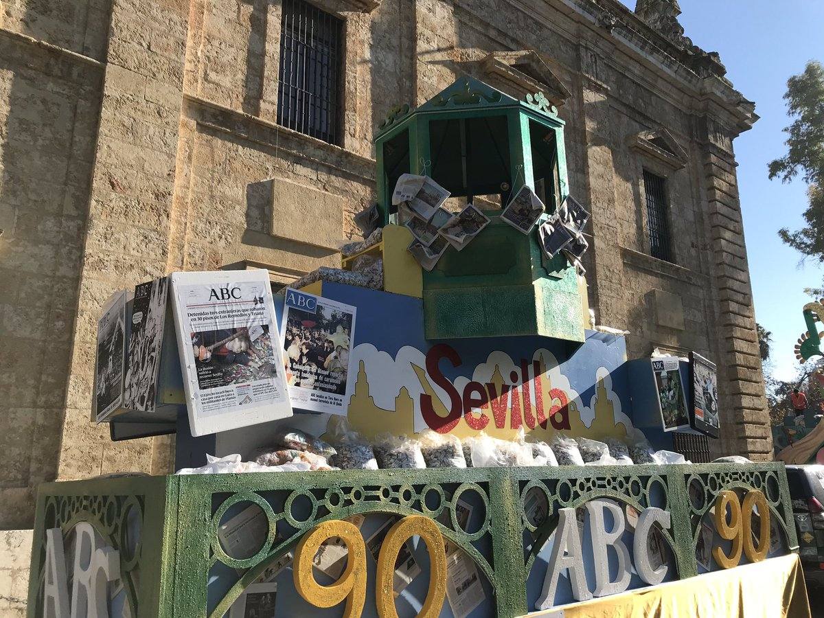 Las mejores imágenes de la carroza de ABC de Sevilla en la Cabalgata 2019