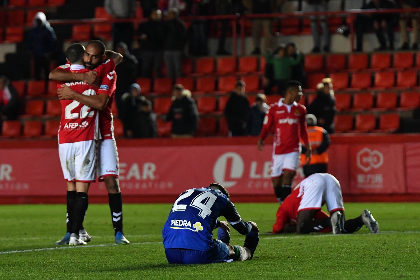 La derrota del Córdoba CF ante el Nástic, en imágenes