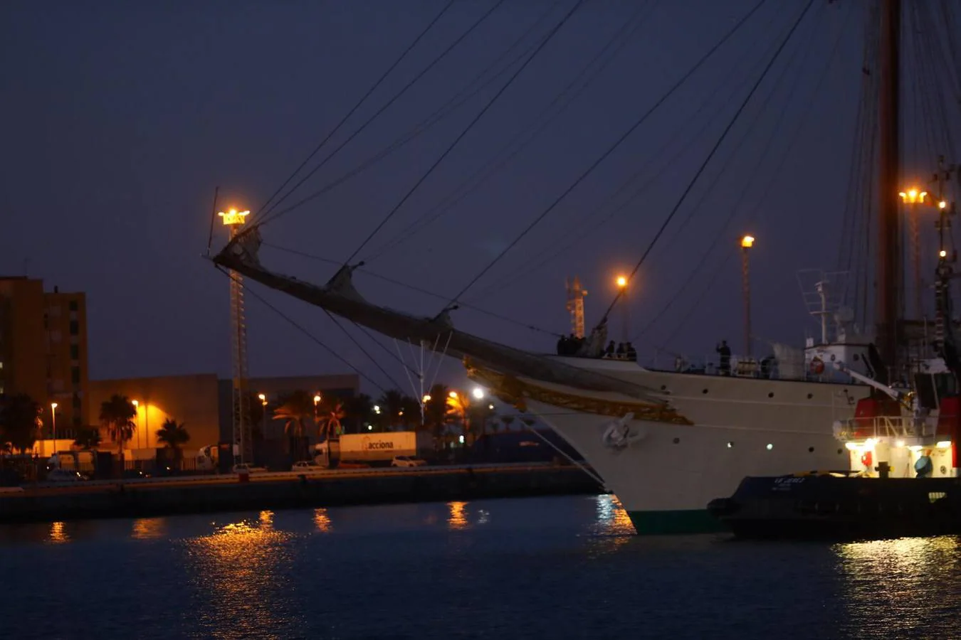 FOTOS: Elcano regresa a Cádiz