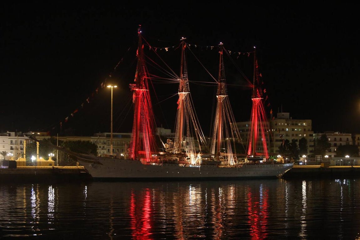 FOTOS: Elcano regresa a Cádiz