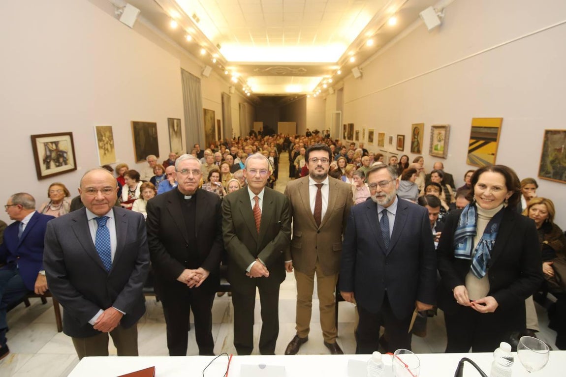La conferencia de Rodríguez Neila en el Foro «El templo de Córdoba», en imágenes