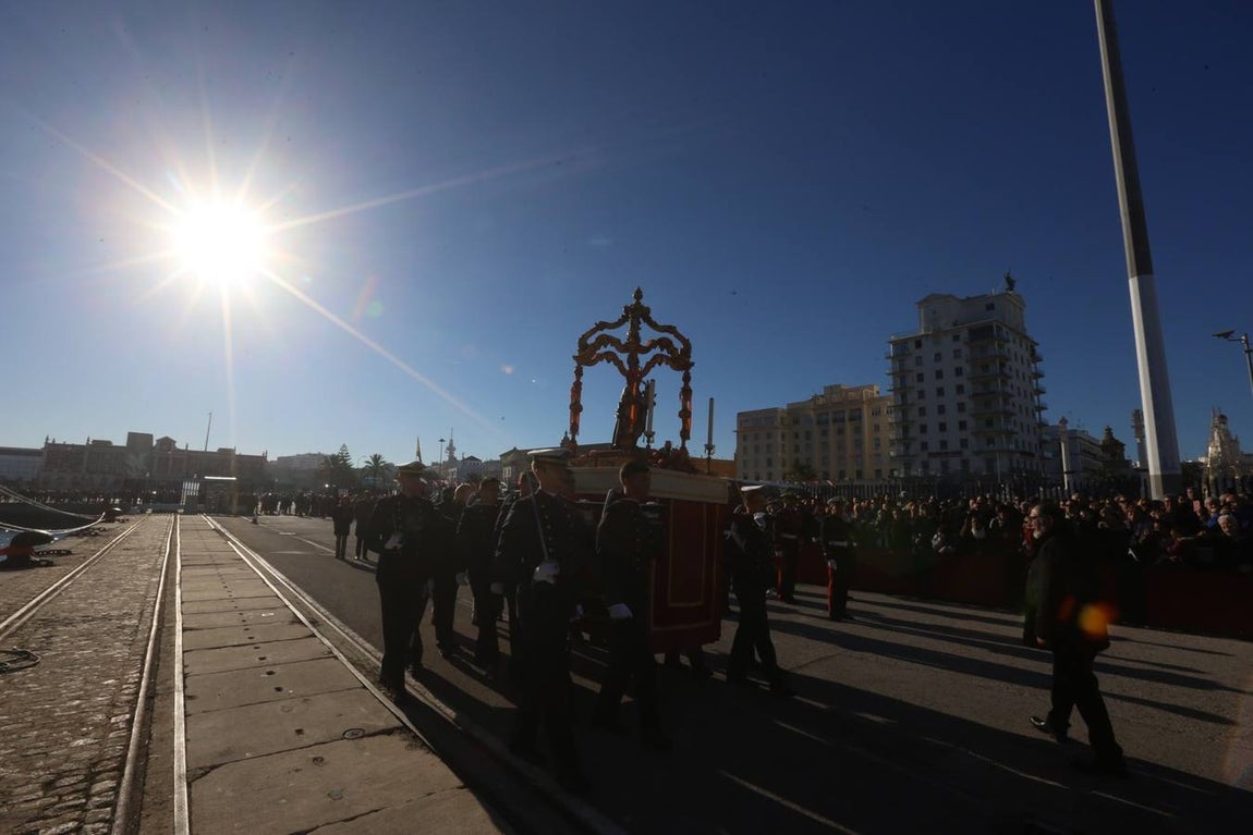 Fotogalería: Emocionante «hasta pronto» al Juan Sebastián Elcano