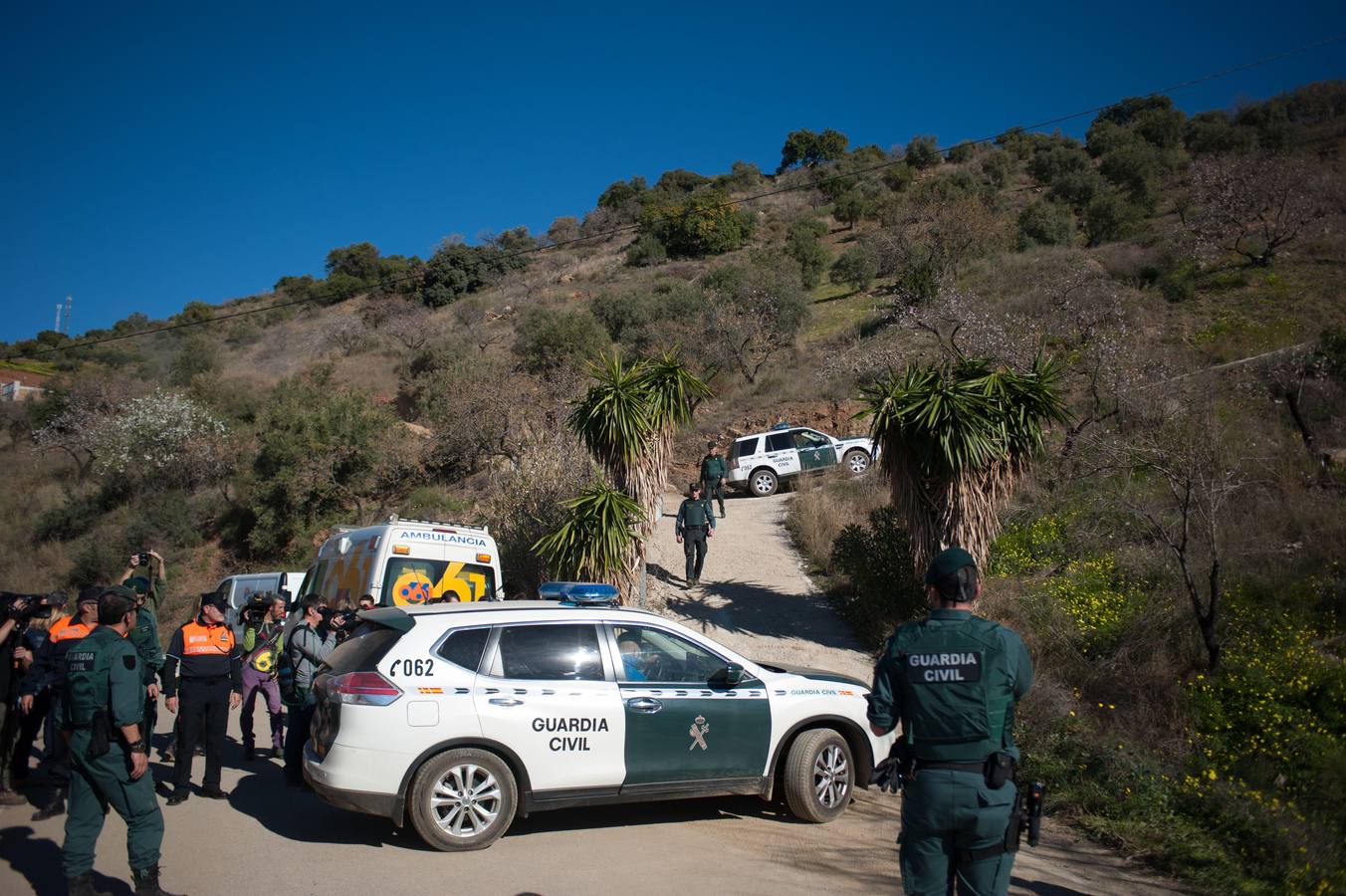 Rescate de un niño de 2 años que cayó a un pozo en la localidad malagueña de Totalán