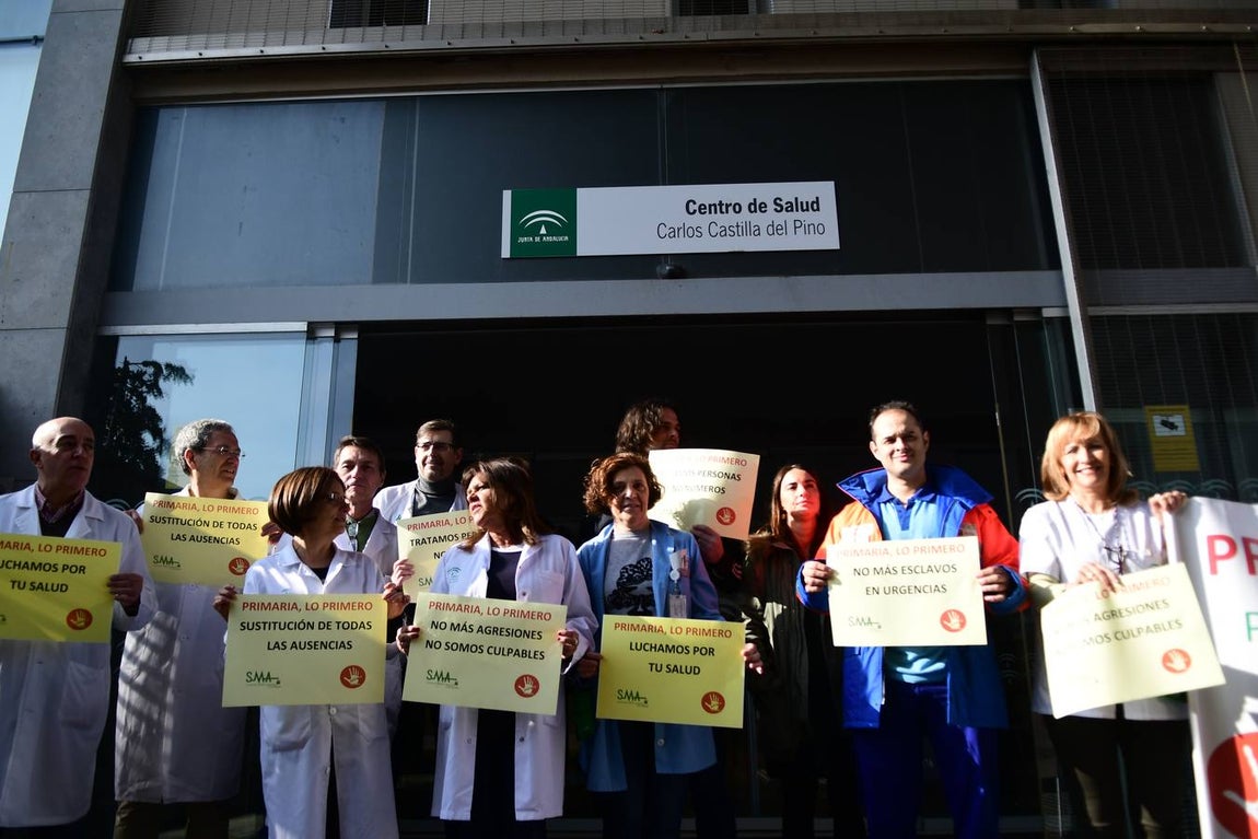 El paro en Atención Primaria en Córdoba, en imágenes