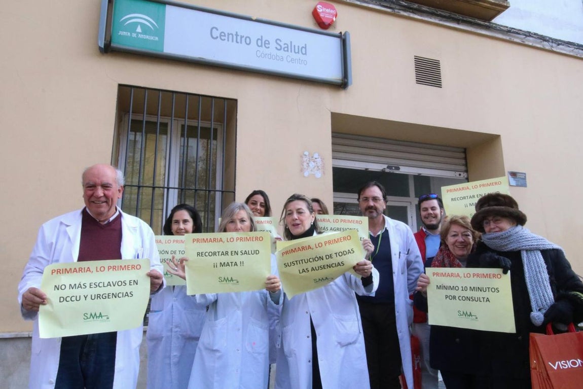 El paro en Atención Primaria en Córdoba, en imágenes