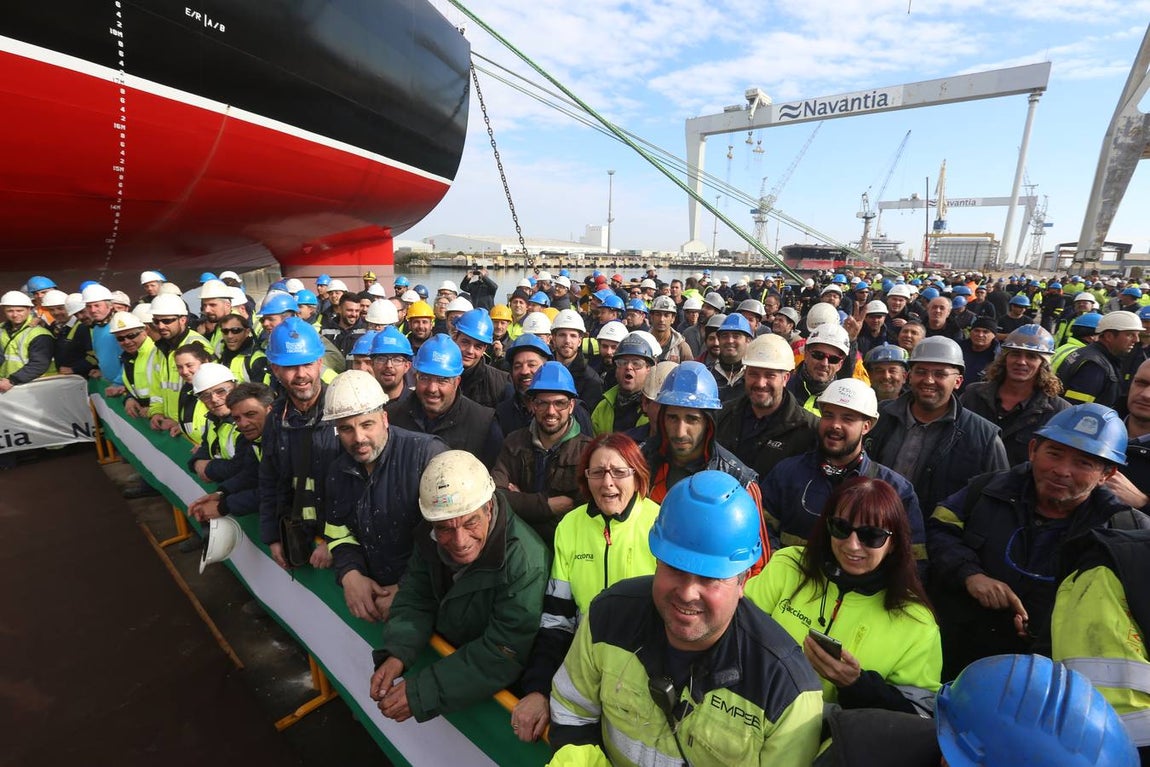 Fotos: Navantia entrega el tercer petrolero, Monte Urquiola, al grupo vasco Ibaizabal