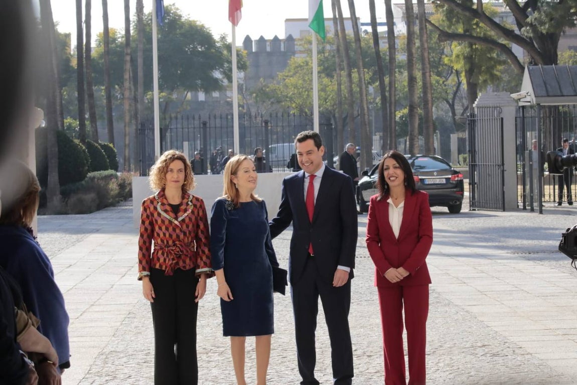 La toma de posesión de Moreno como presidente de la Junta, en imágenes