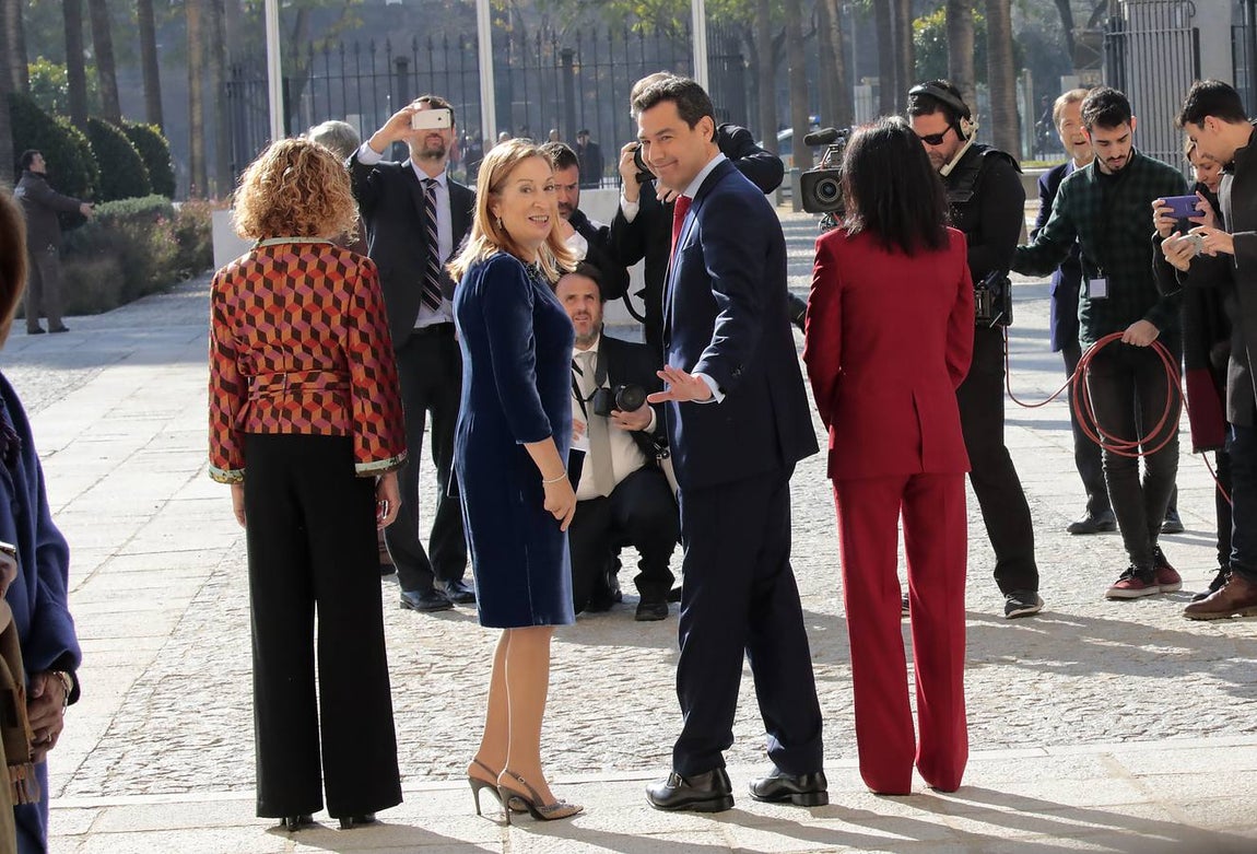 La toma de posesión de Moreno como presidente de la Junta, en imágenes