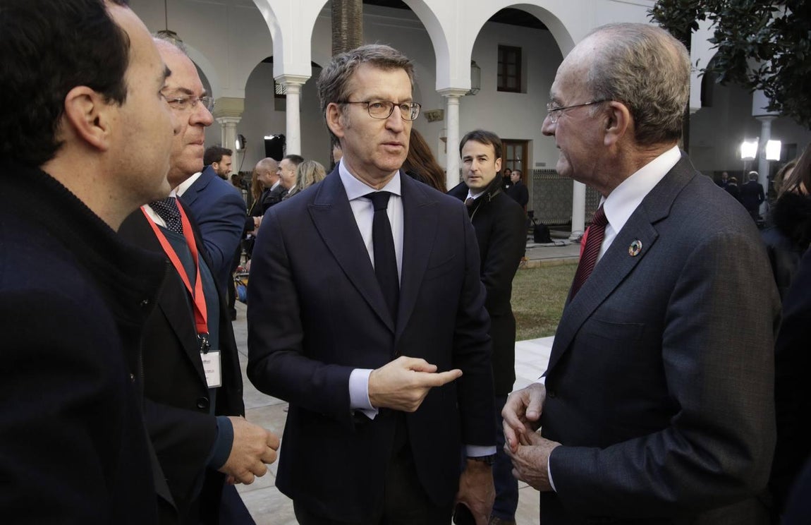 Las caras de la toma de posesión de Juanma Moreno