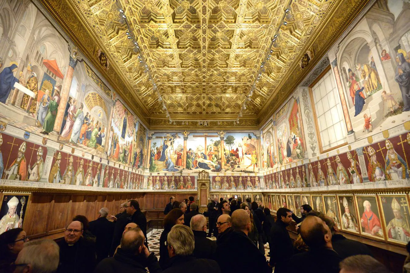 Impresionantes imágenes de la restauración de la Sala Capitular de la catedral