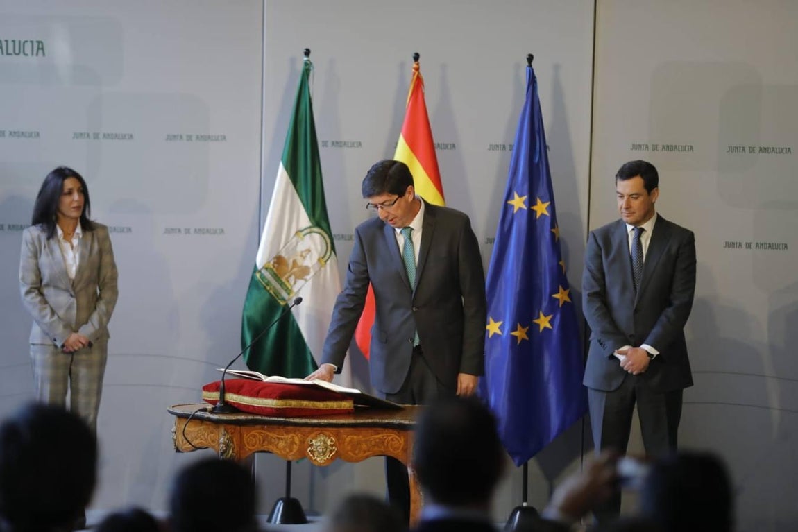 En imágenes, toma de posesión del nuevo Gobierno andaluz