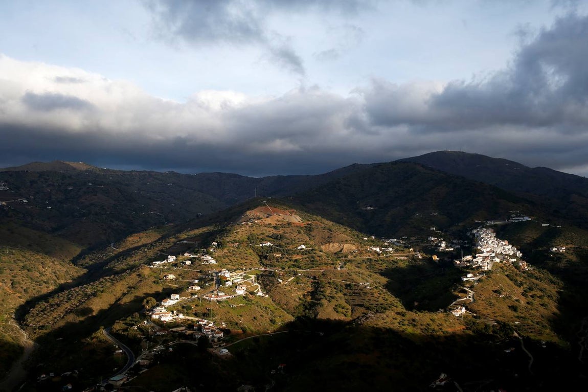 Así se preparan los mineros para rescatar a Julen del pozo de Totalán