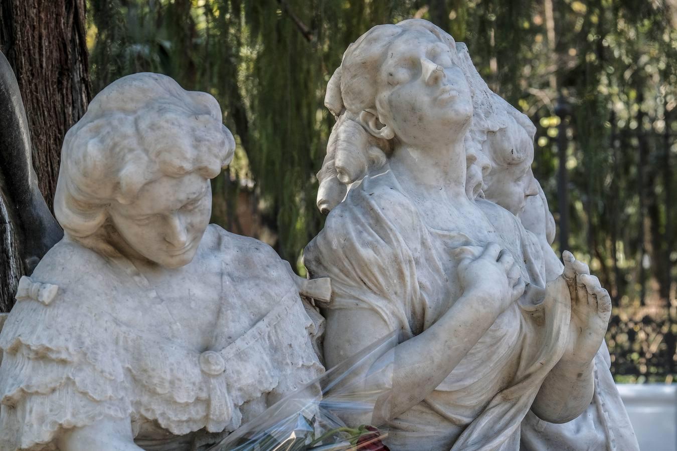 Detalle de la Glorieta de Becquer en el Parque María Luisa