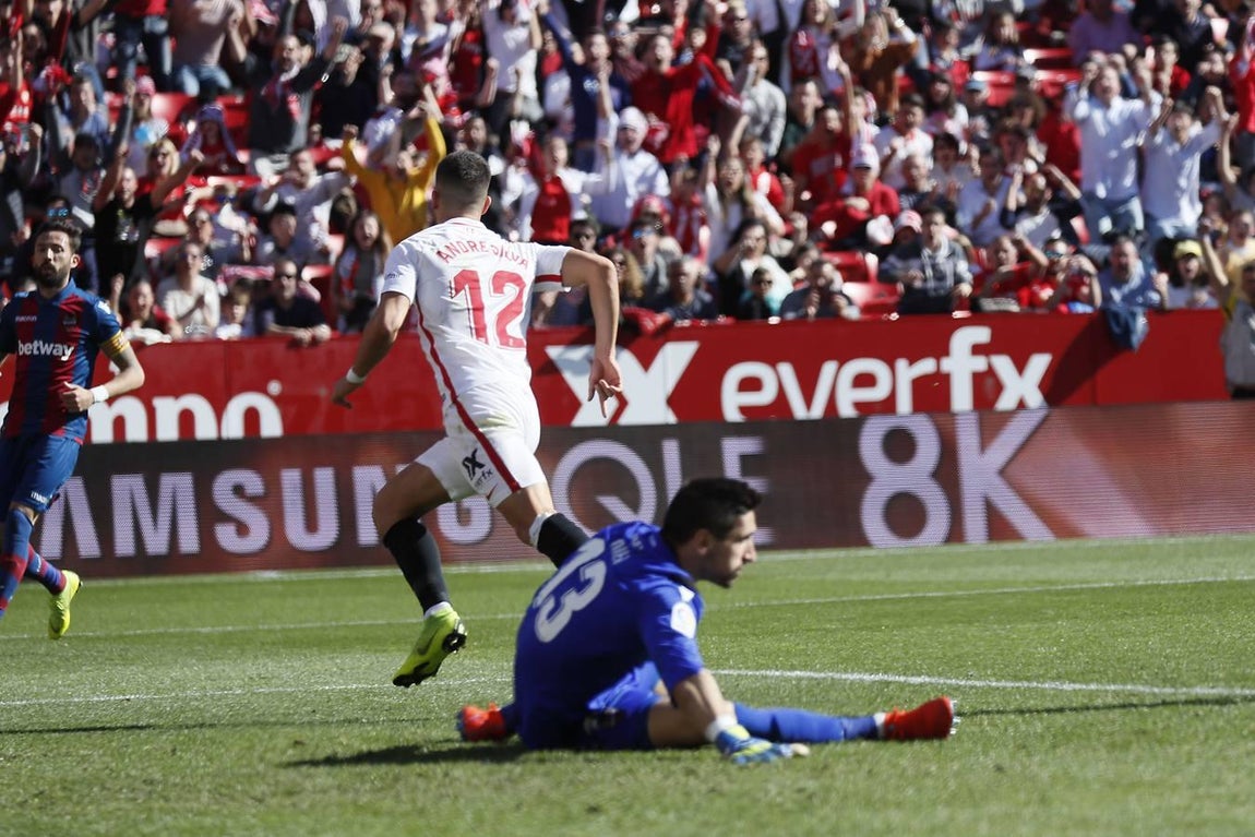 El Sevilla-Levante (5-0), en imágenes
