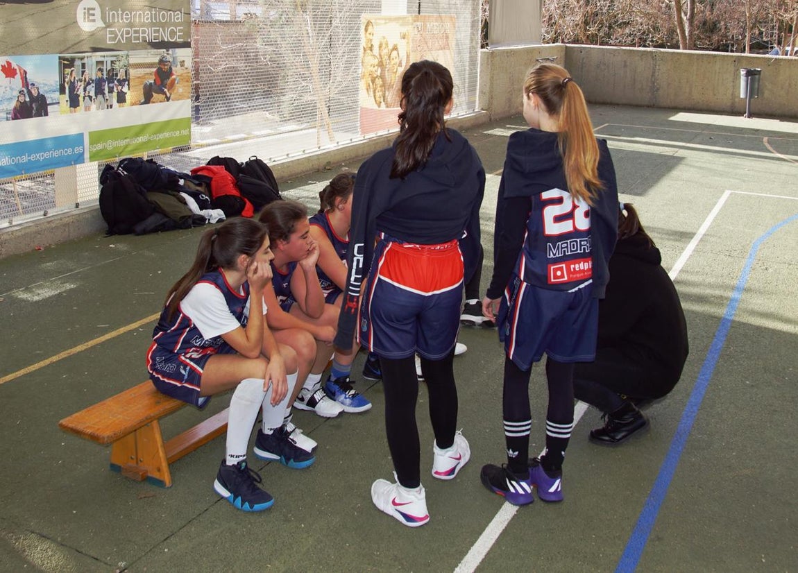 Las mejores imágenes del encuentro BVM Irlandesas - Menesiano. 