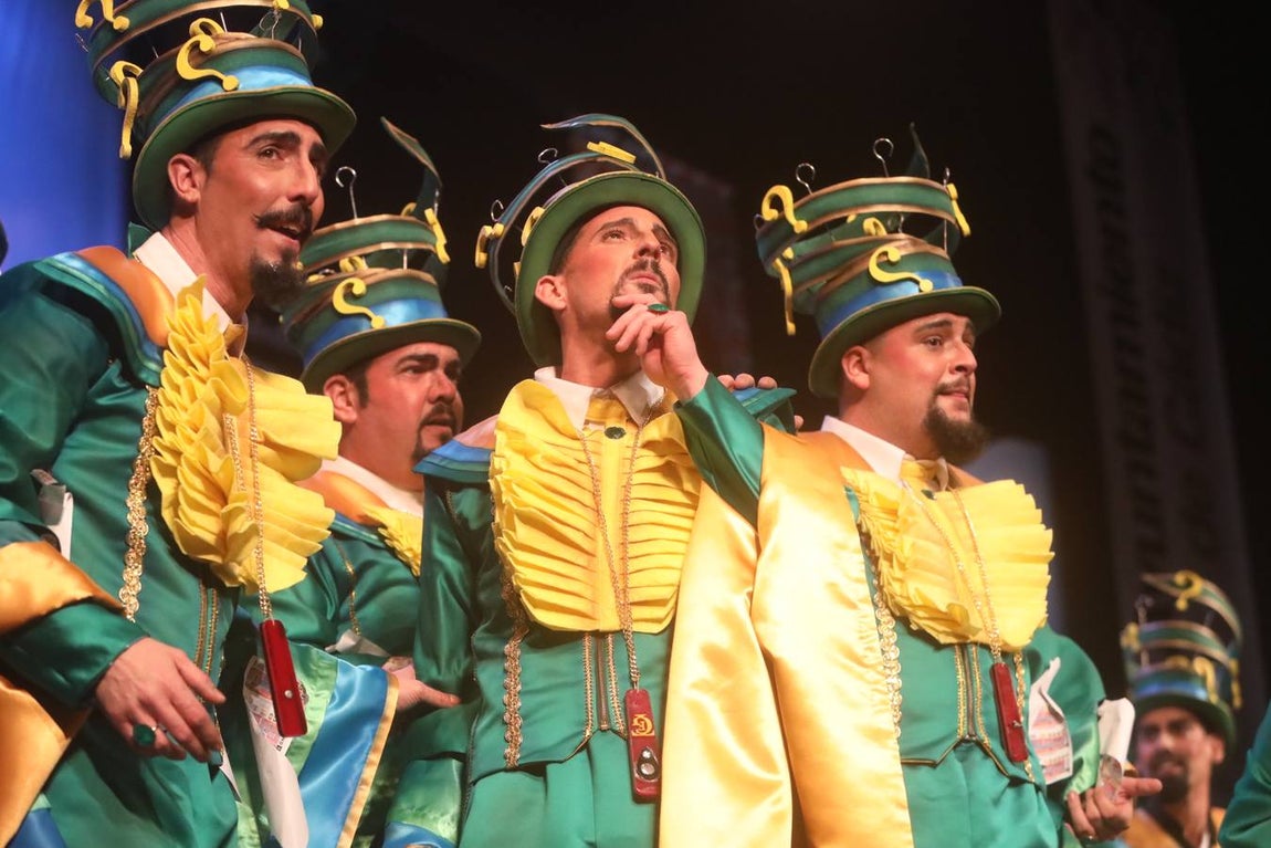 FOTOS: Chirigota Cosas del destino en el COAC 2019