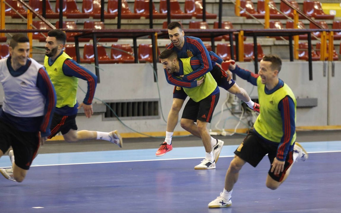 El entrenamiento de España en Córdoba, en imágenes
