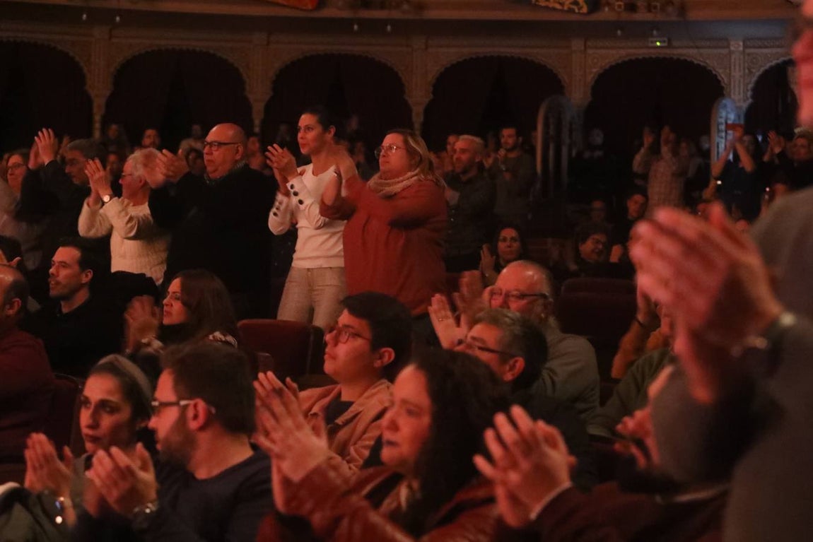 FOTOS: Comparsa A base de palos en el COAC 2019