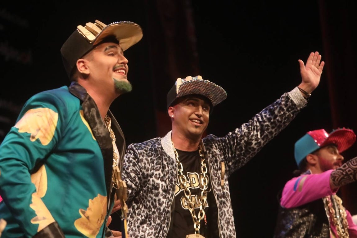 FOTOS: chirigota Daddy Cadi en el COAC 2019