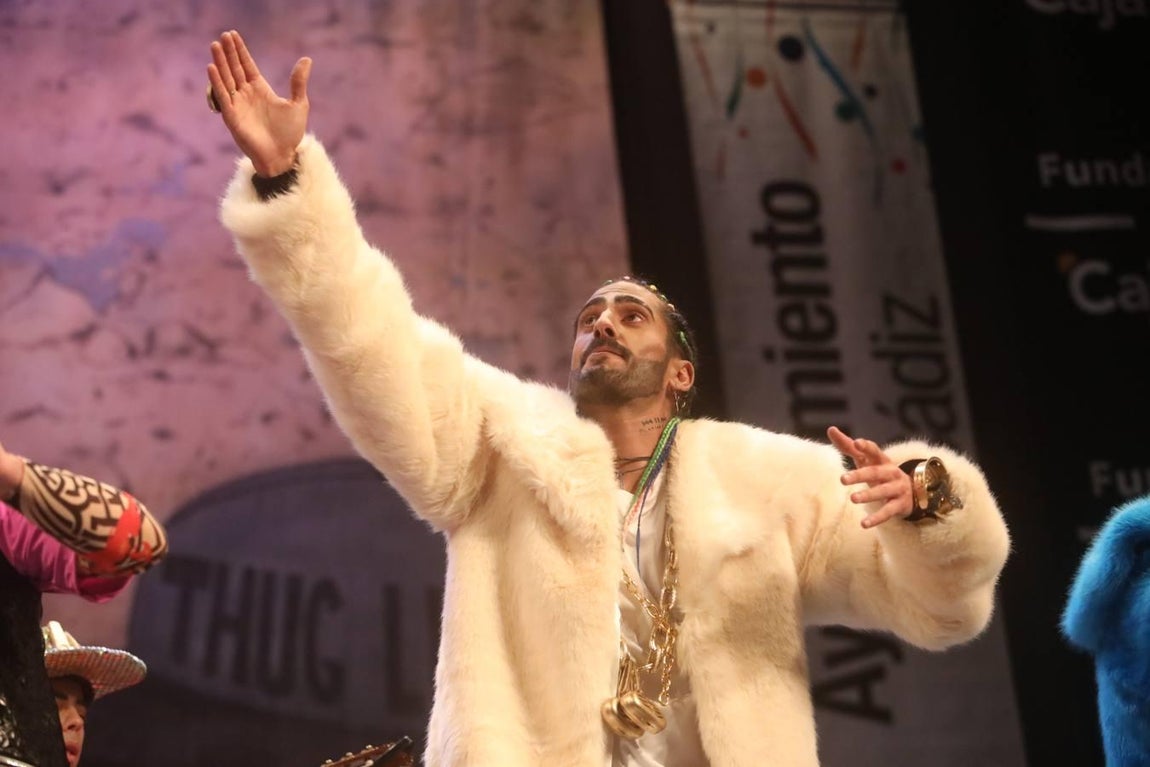 FOTOS: chirigota Daddy Cadi en el COAC 2019