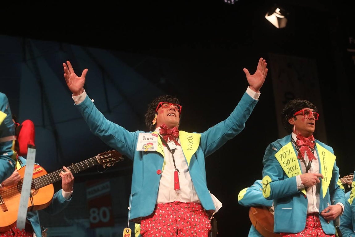 FOTOS: chirigota Los que no se pierden una en el COAC 2019