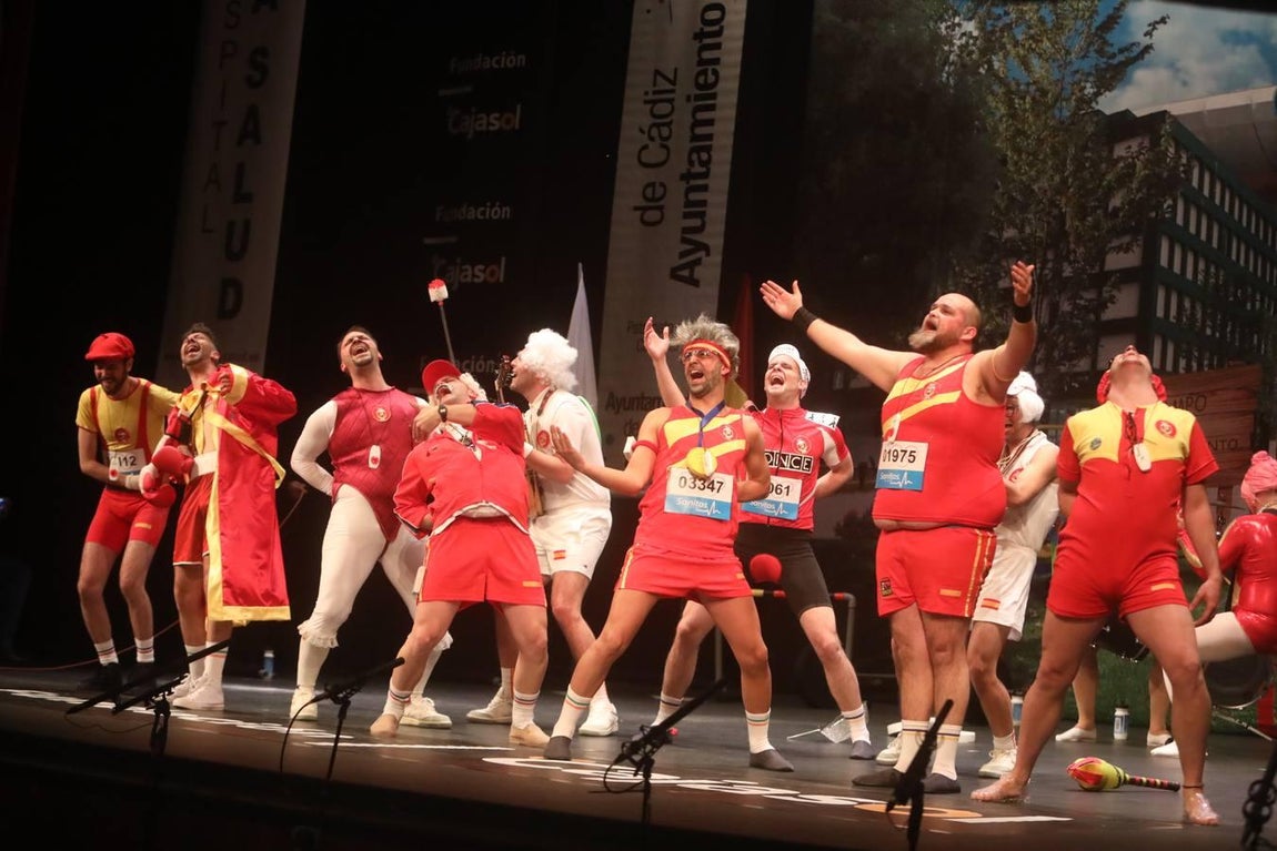 FOTOS: chirigota Pasando olímpicamente en el COAC 2019